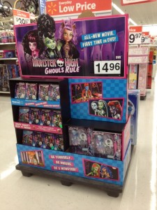 monsterhigh_ghoulsruledispl.jpg
